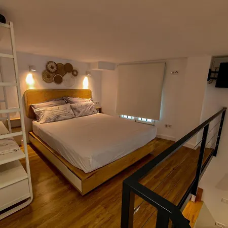 Loft Arenas アパート *