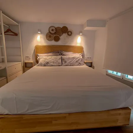 Loft Arenas דירה